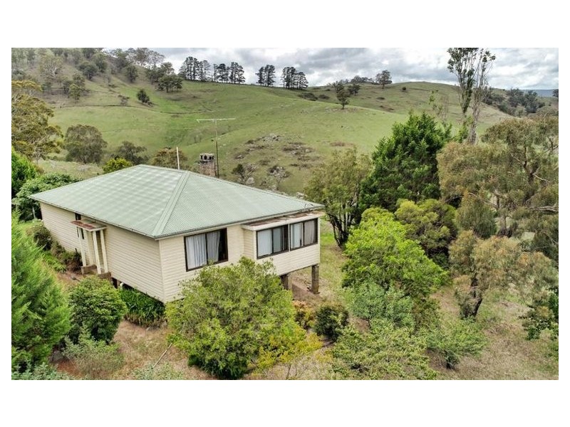225 CLARKE SIMPSON ROAD, Lowther NSW 2790
