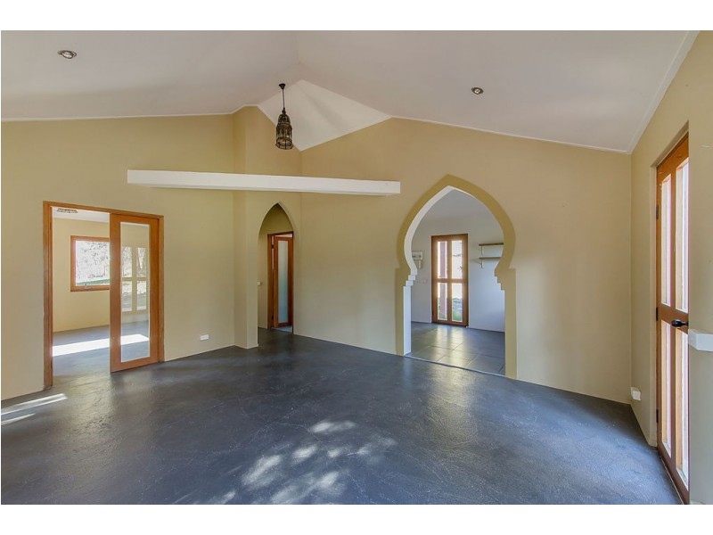 1 HUGHES LANE, Marrangaroo NSW 2790