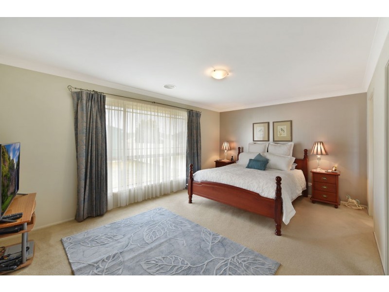 7 ACER PLACE, South Bowenfels NSW 2790
