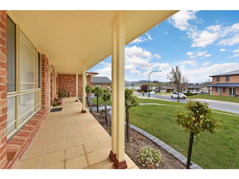 7 ACER PLACE, South Bowenfels NSW 2790