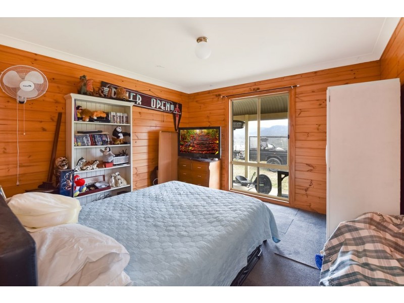 186 KANIMBLA DRIVE, Kanimbla NSW 2790