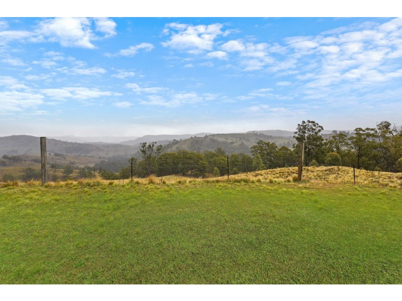 186 KANIMBLA DRIVE, Kanimbla NSW 2790