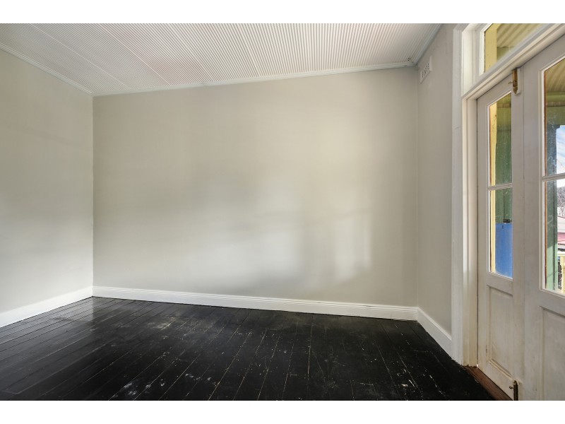 17 MAIN STREET, Lithgow NSW 2790
