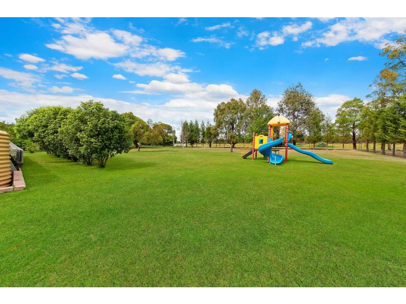 12 KORRA STREET, Marrangaroo NSW 2790