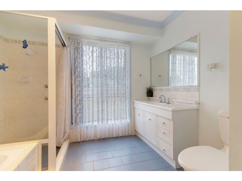 12 KORRA STREET, Marrangaroo NSW 2790