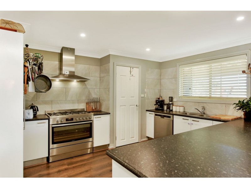 71 DAINTREE CLOSE, South Bowenfels NSW 2790