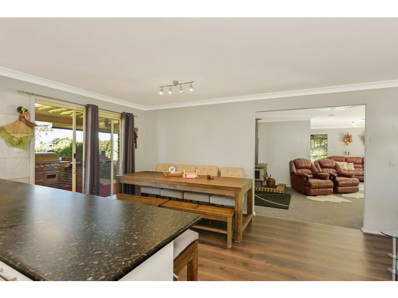 71 DAINTREE CLOSE, South Bowenfels NSW 2790