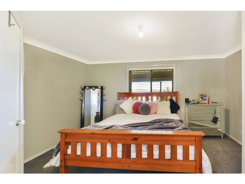 71 DAINTREE CLOSE, South Bowenfels NSW 2790
