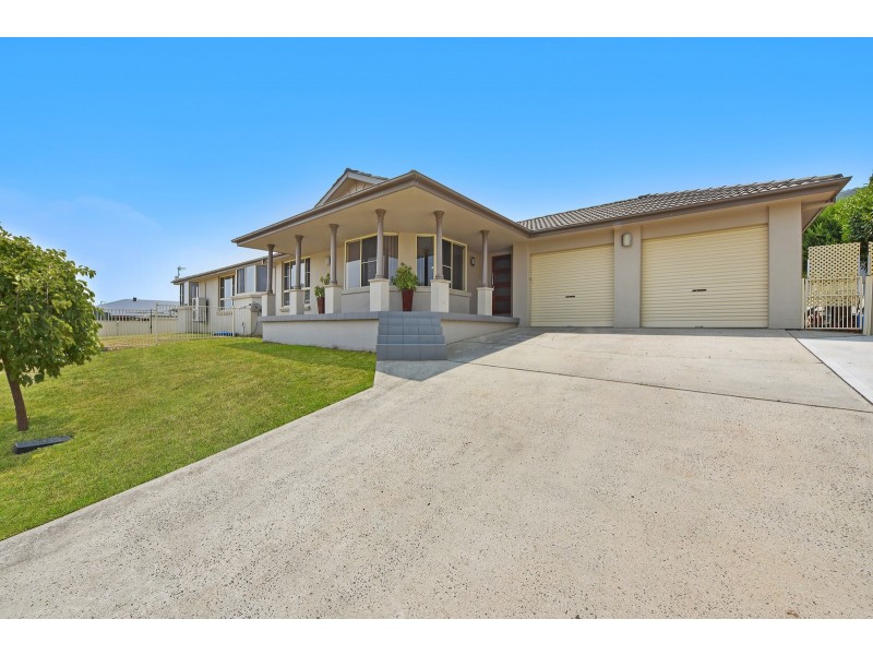 6 Protea Place, South Bowenfels NSW 2790