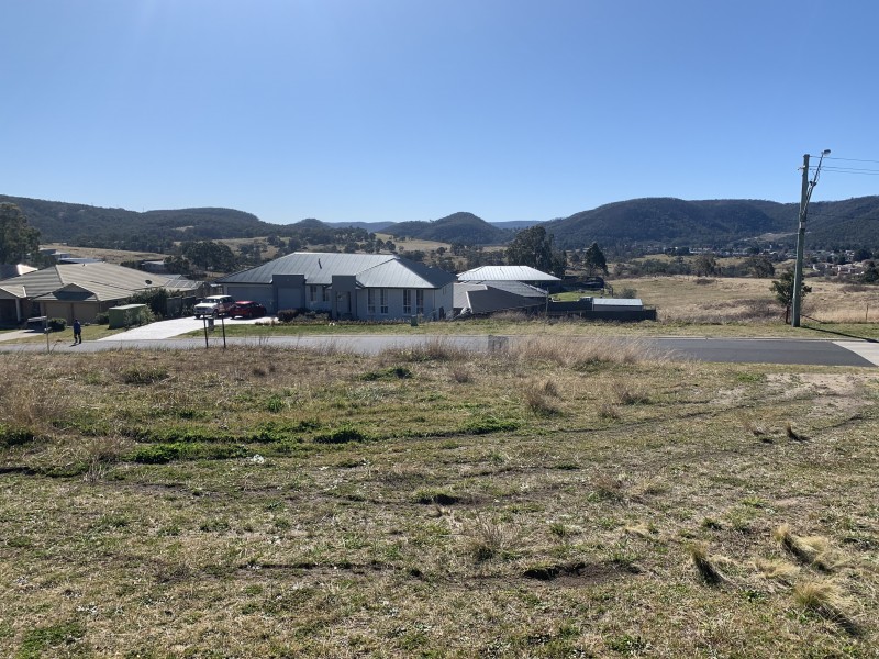 2 James O’donnell Drive, Bowenfels NSW 2790