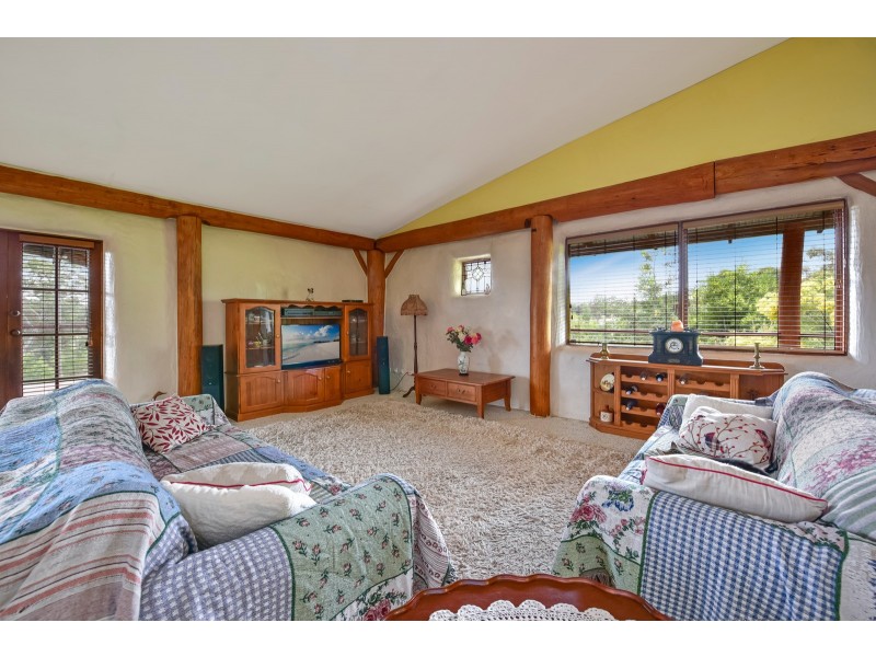 107 Bonnie Blink Drive, Little Hartley NSW 2790