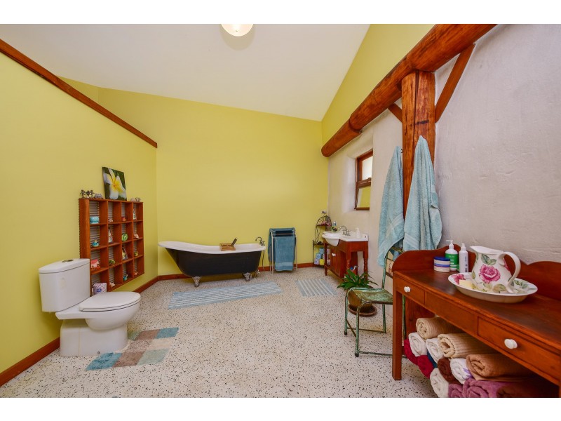 107 Bonnie Blink Drive, Little Hartley NSW 2790