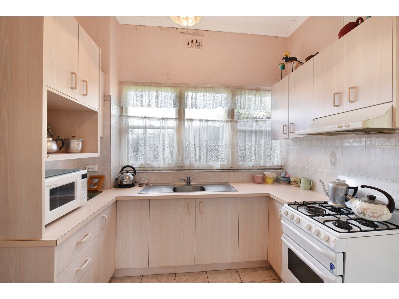 86 Macaulay Street, Morts Estate NSW 2790