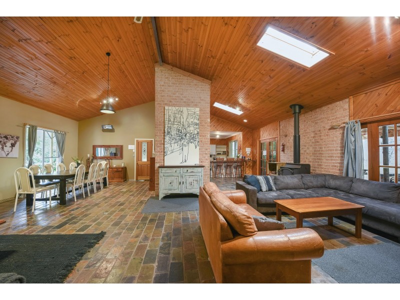 63 Coxs River Road, Little Hartley NSW 2790