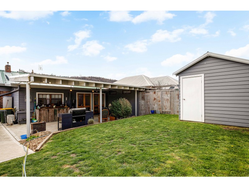 37 Inch Street, Lithgow NSW 2790