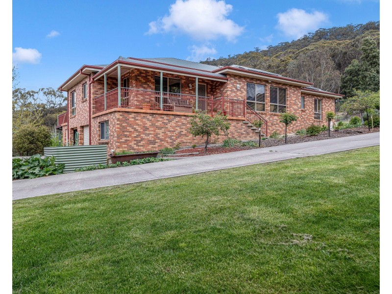 3 Hassans Walls Road, Lithgow NSW 2790