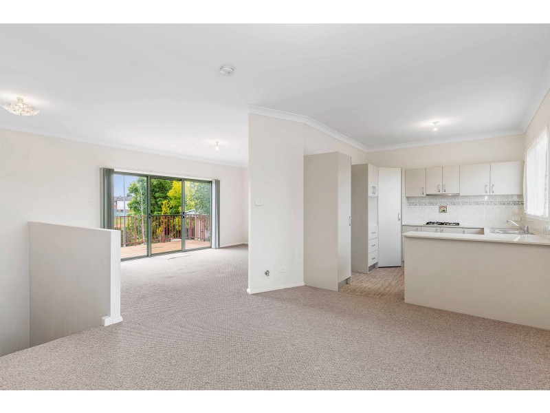 5 Adina Crescent, Bowenfels NSW 2790