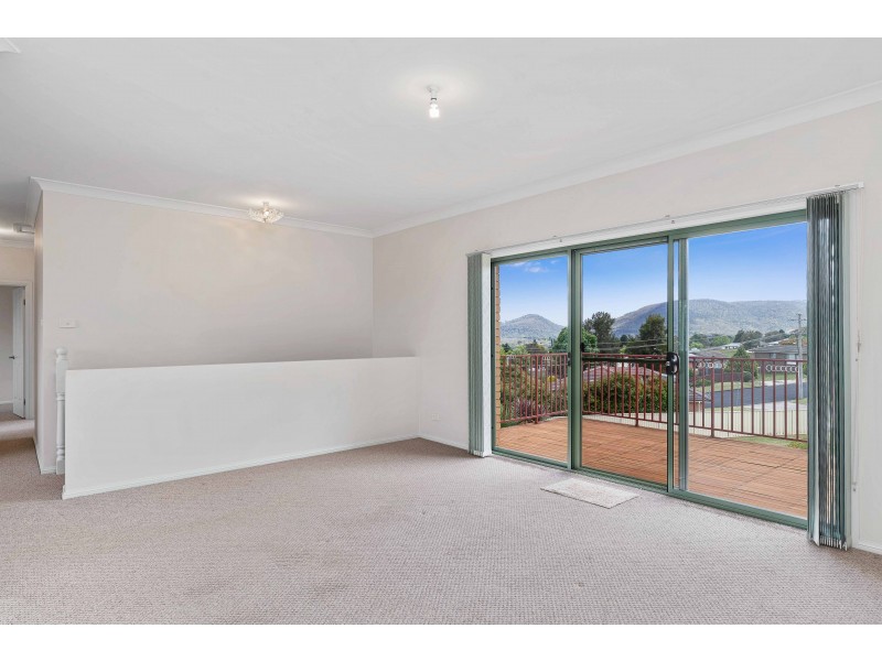 5 Adina Crescent, Bowenfels NSW 2790