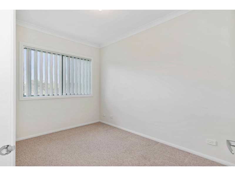 5 Adina Crescent, Bowenfels NSW 2790