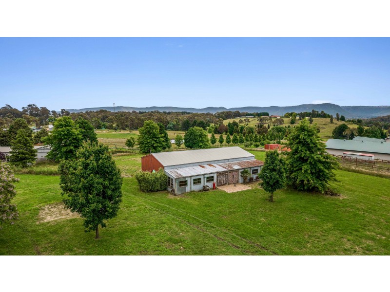 5 AMBERMERE DRIVE, Little Hartley NSW 2790