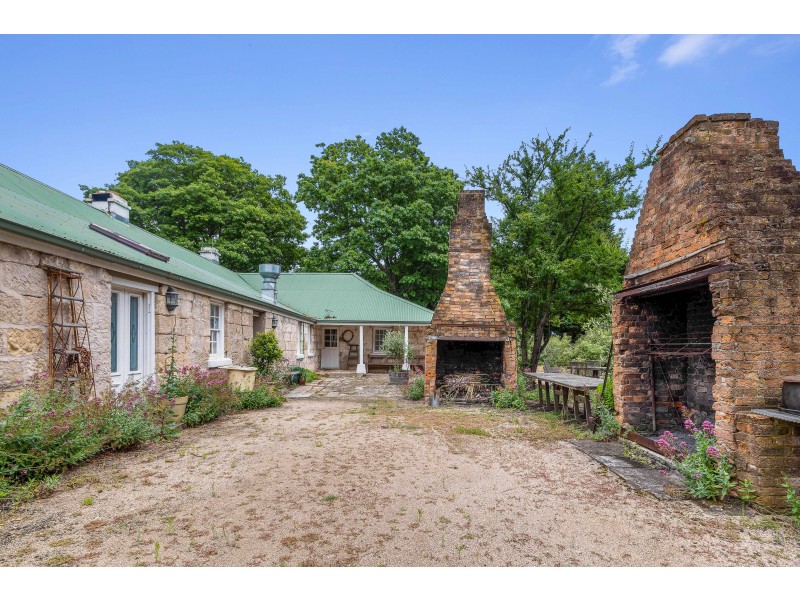 5 AMBERMERE DRIVE, Little Hartley NSW 2790
