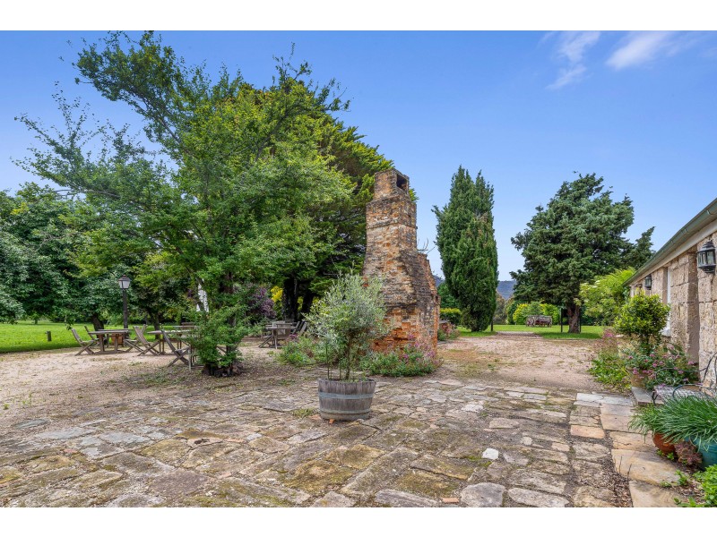5 AMBERMERE DRIVE, Little Hartley NSW 2790
