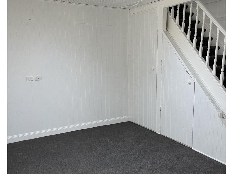 17 MAIN STREET, Lithgow NSW 2790