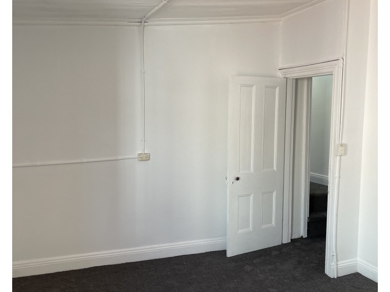 17 MAIN STREET, Lithgow NSW 2790