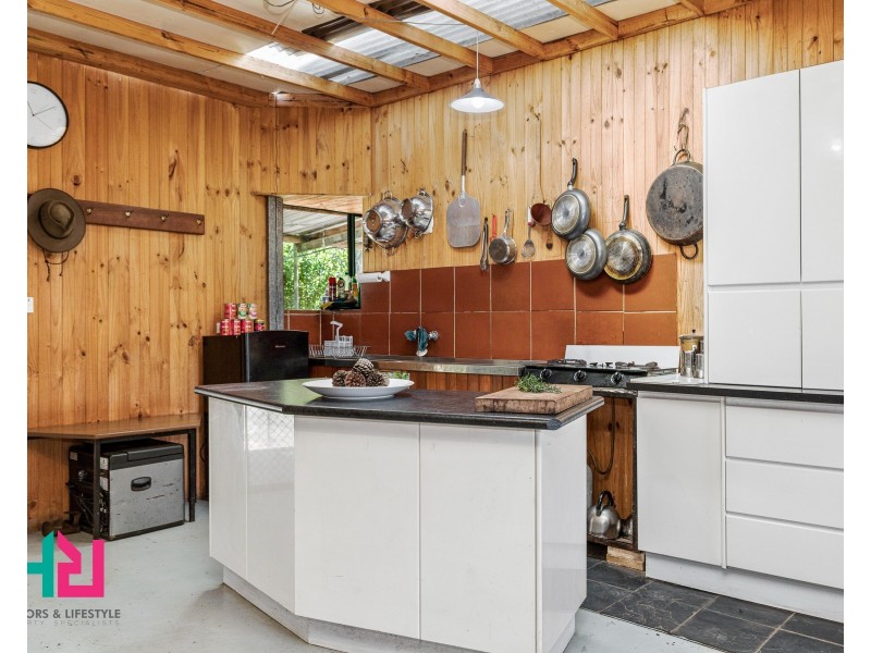 499 Razorback Road, Running Stream NSW 2850