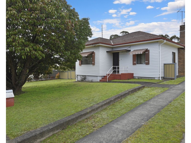 8 Vickers Street, Littleton NSW 2790