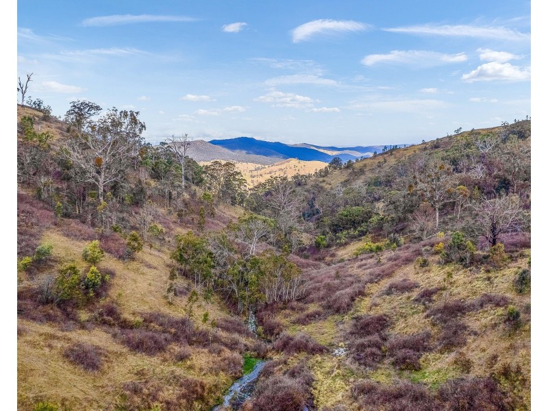 1211 Razorback Road, Running Stream NSW 2850