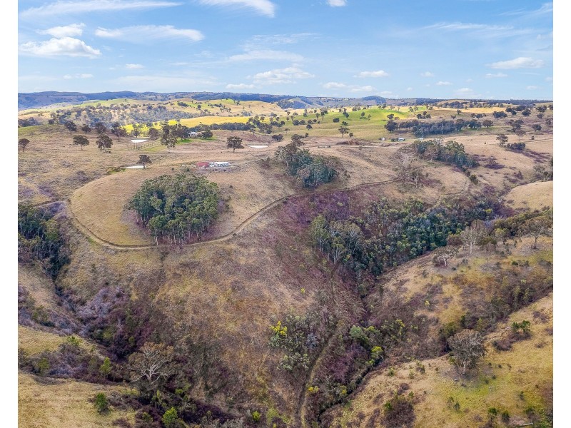 1211 Razorback Road, Running Stream NSW 2850