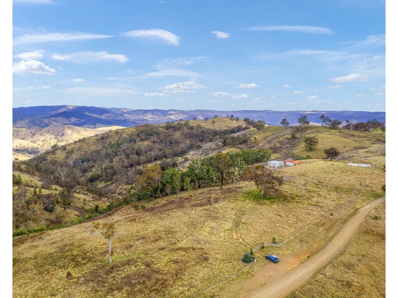 1211 Razorback Road, Running Stream NSW 2850
