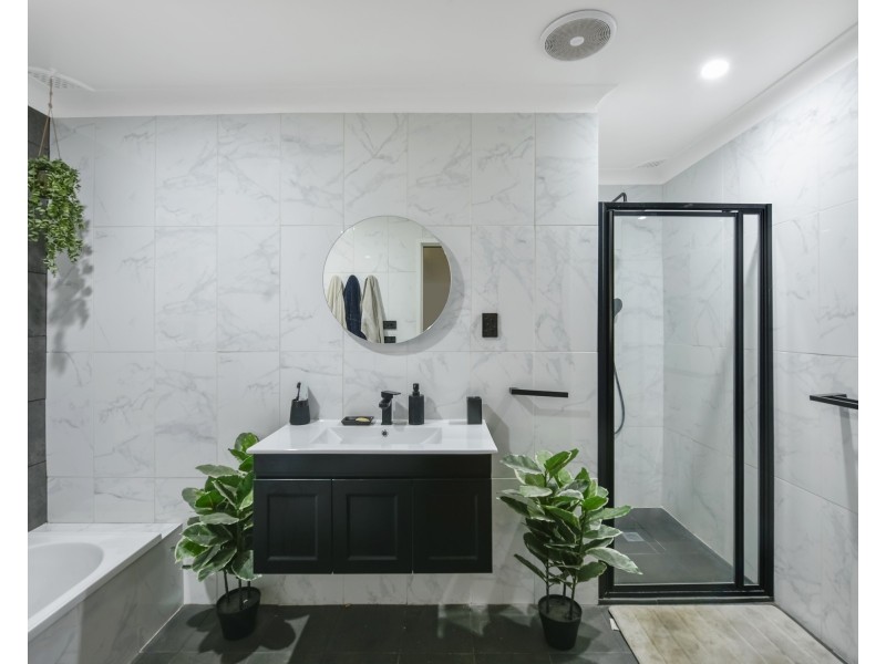 2 McKenzie Place, Littleton NSW 2790