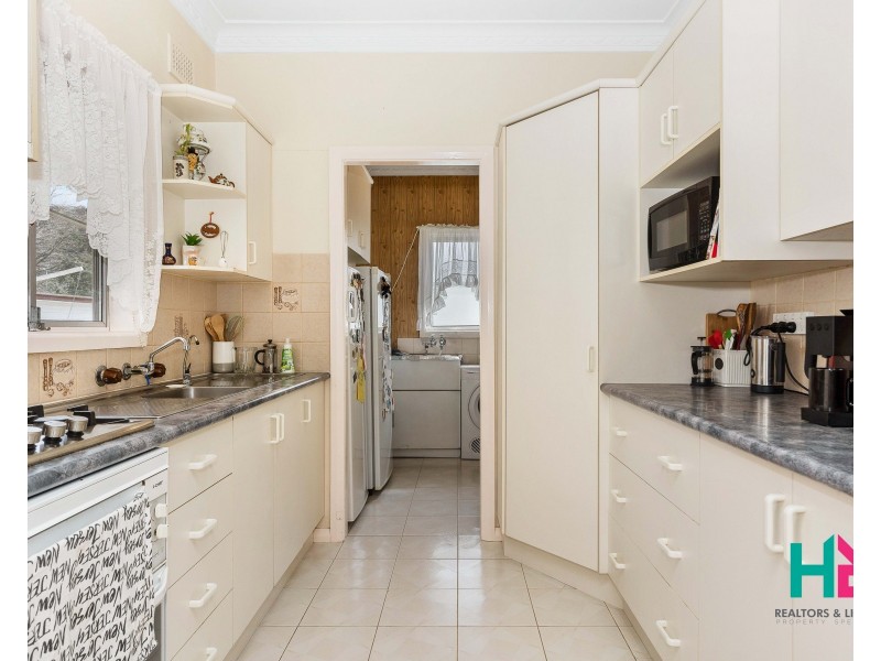 14 Sandford Avenue, Lithgow NSW 2790