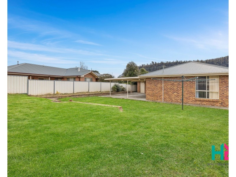 83 Inch Street, Lithgow NSW 2790