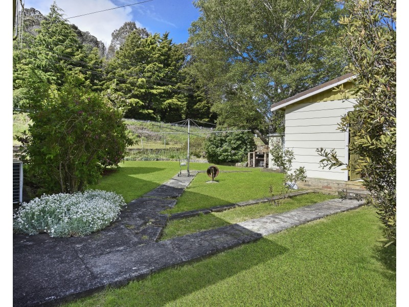 65 Sandford Avenue, Lithgow NSW 2790