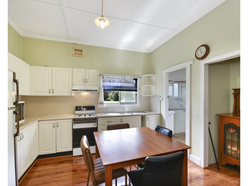 65 Sandford Avenue, Lithgow NSW 2790