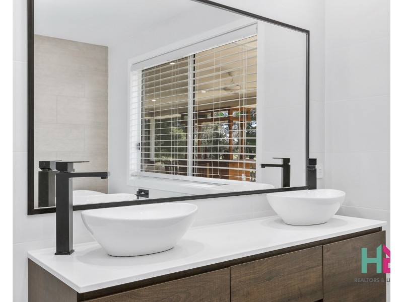 75 Oakey Forest Road, Marrangaroo NSW 2790