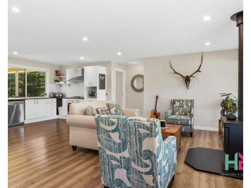 75 Oakey Forest Road, Marrangaroo NSW 2790