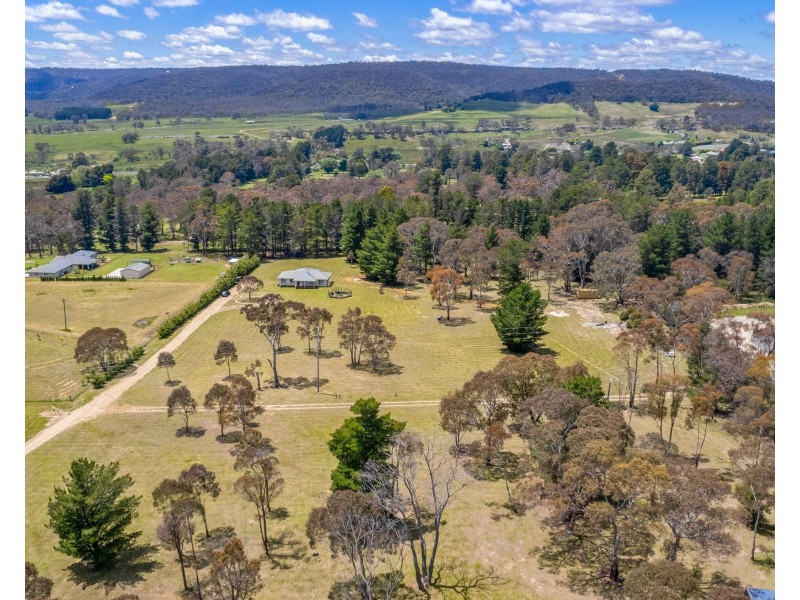 75 Oakey Forest Road, Marrangaroo NSW 2790