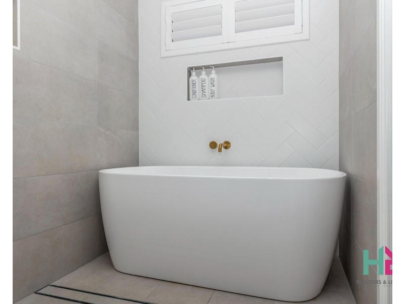 4 Amiens Street, Littleton NSW 2790