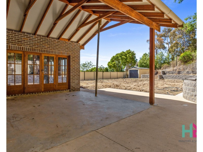 5 Bursaria Place, South Bowenfels NSW 2790