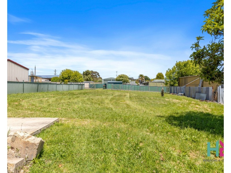 6 Purchas Street, Portland NSW 2847