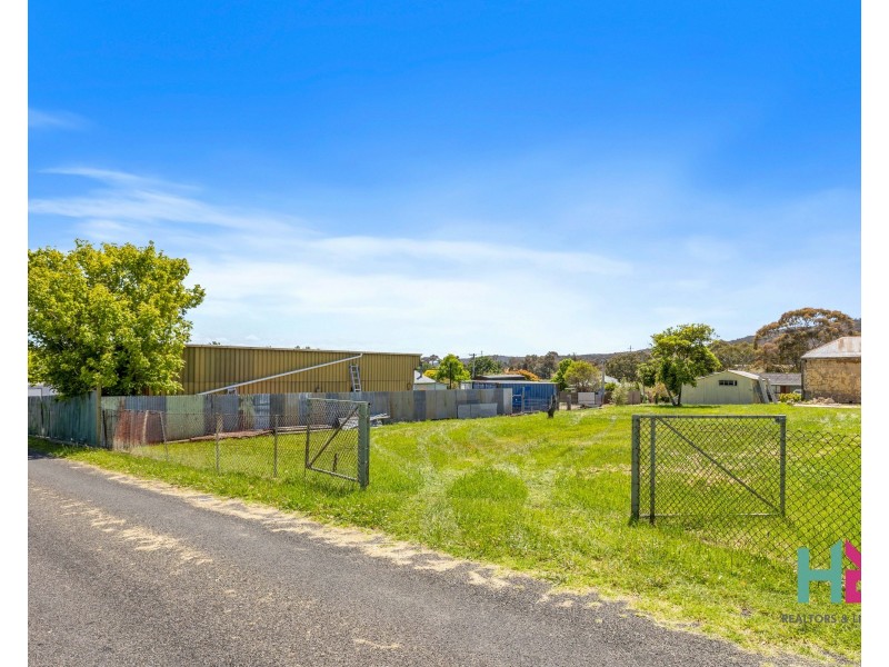 6 Purchas Street, Portland NSW 2847