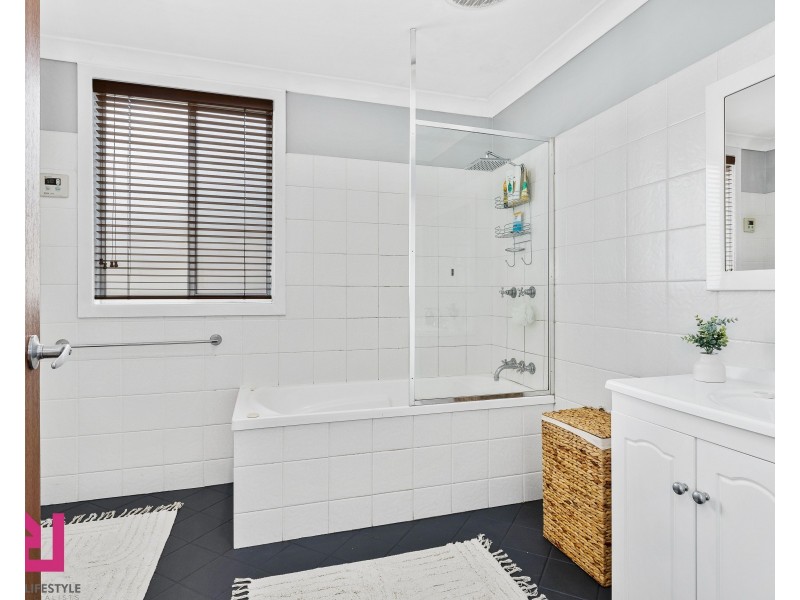 24 Fourth Street, South Littleton NSW 2790
