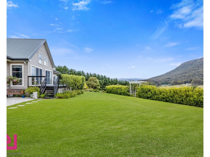 10 Dicker Drive, Little Hartley NSW 2790