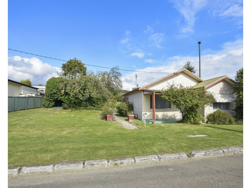 55 Inch Street, Lithgow NSW 2790