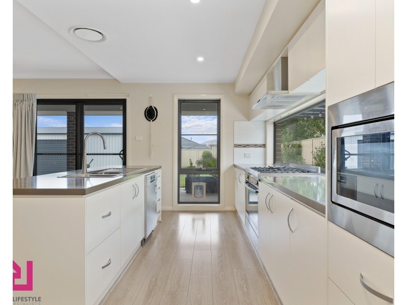 3 Surveyors Way, South Bowenfels NSW 2790