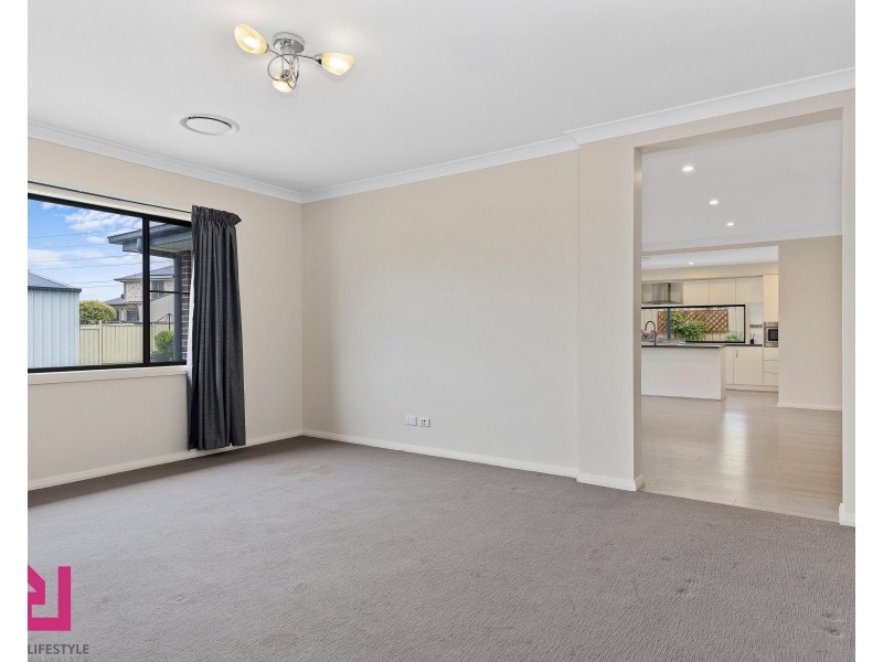 3 Surveyors Way, South Bowenfels NSW 2790